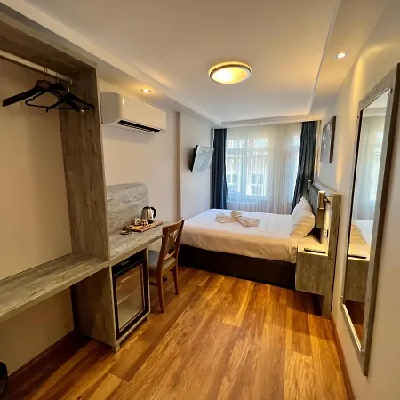 Kaya Est 1985 * Istambul