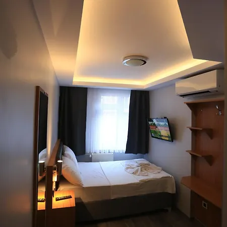 Kaya Est 1985 * Istanbul